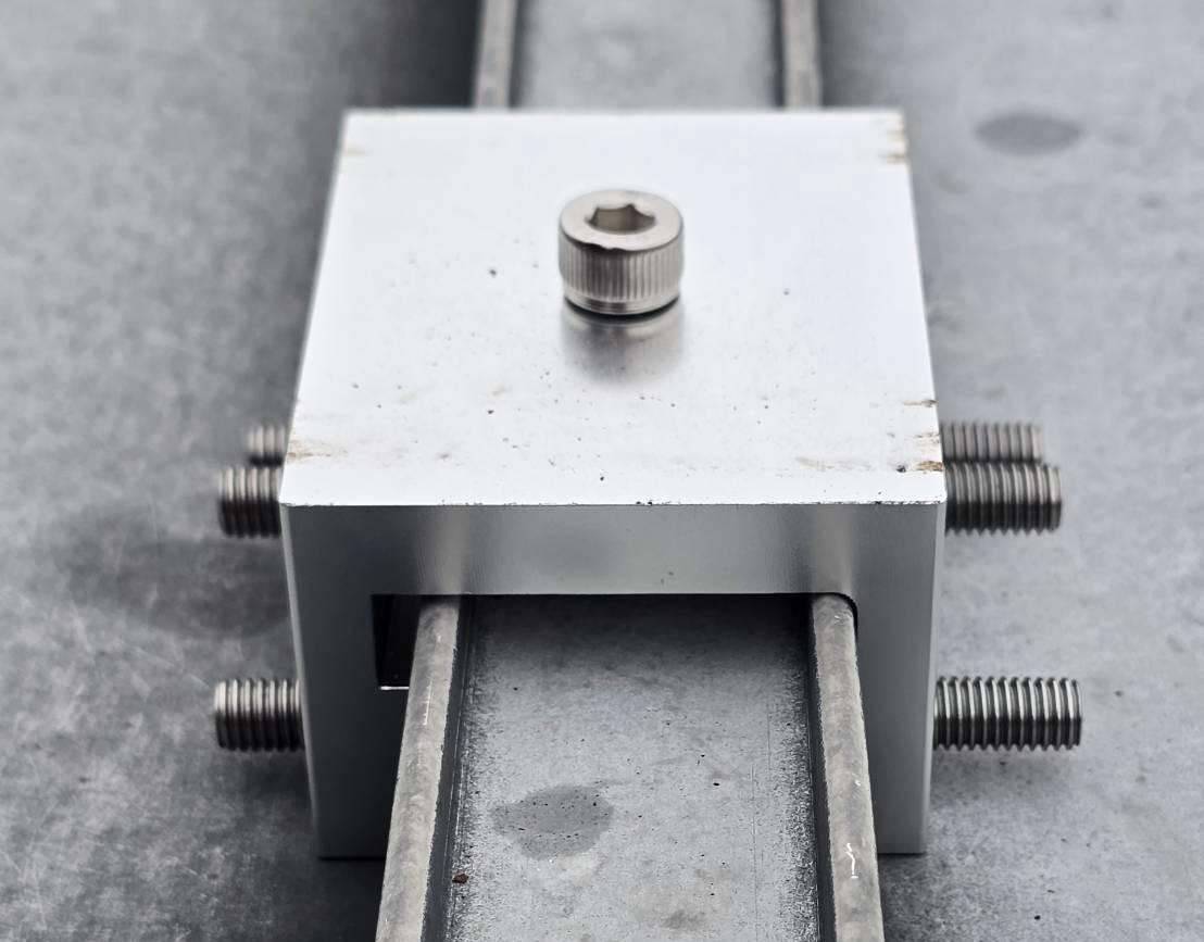 Савршено пристаје за ваш кров: Наш НОВИ кровни клип је у производњи!